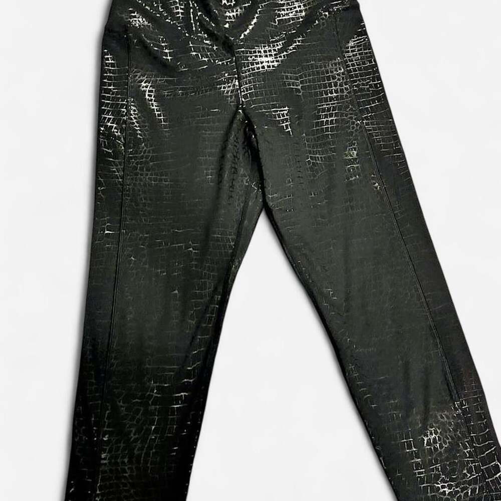 Victoria's Secret PINK Active Crocodile Leggings Size XL